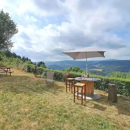 Domaine Prive Dans Les Bois Semesterbostad Salettes (Haute-Loire)